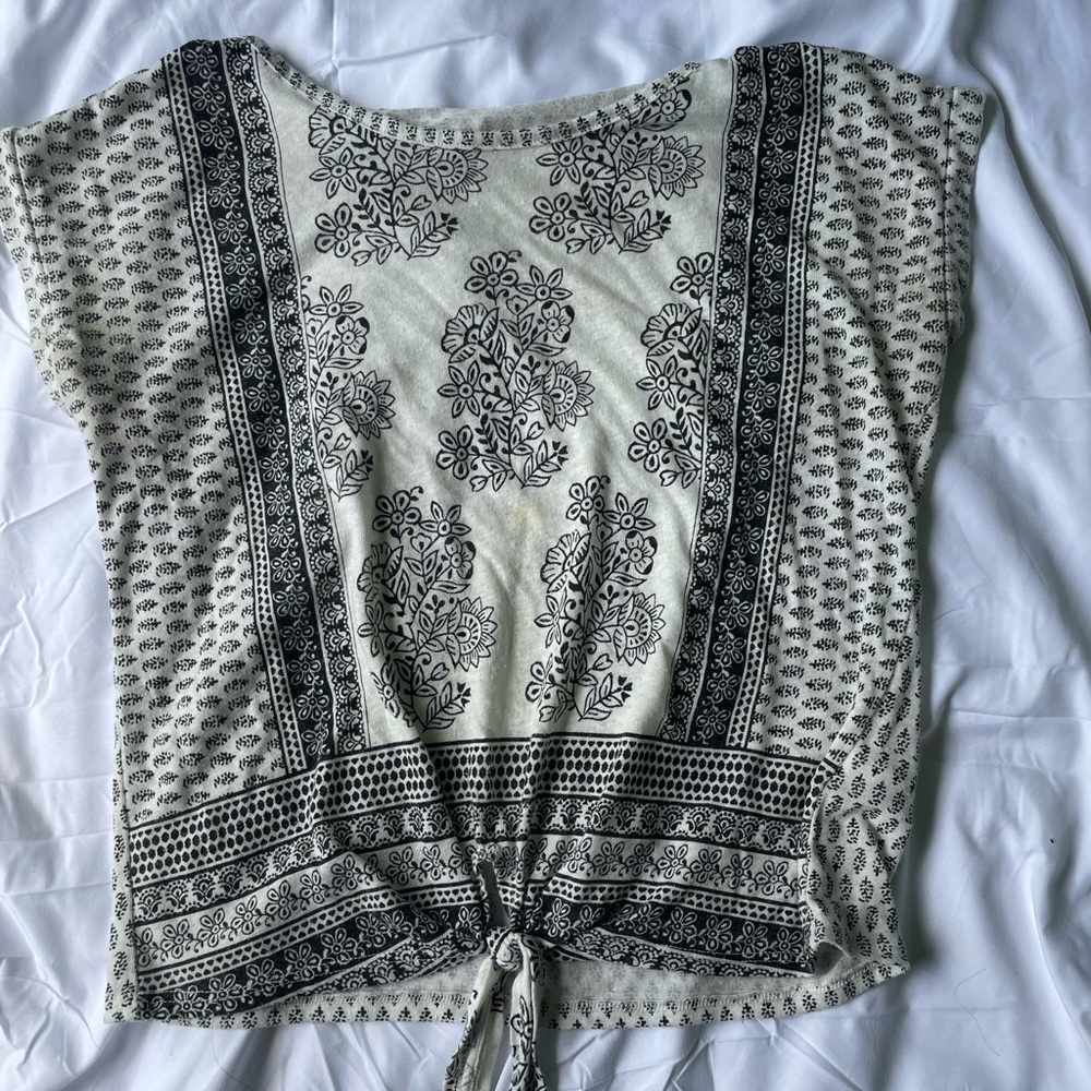 Aeropostale x Bethany Mota Top
